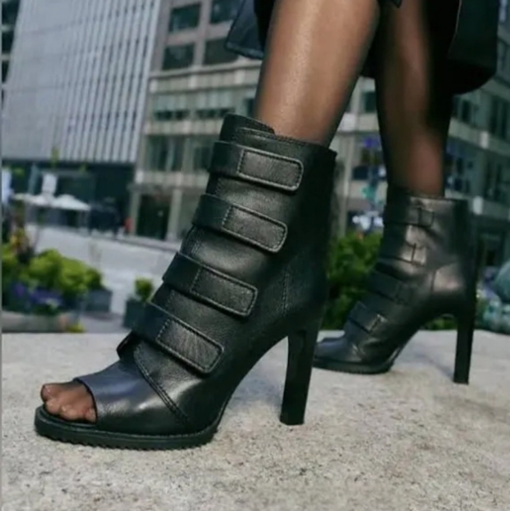 DKNY Blake Peep-Toe Strappy Heeled Booties Size 10 - Picture 10 of 10